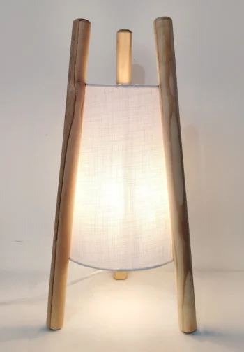Lámpara trípode de madera con pantalla blanca 45 cm